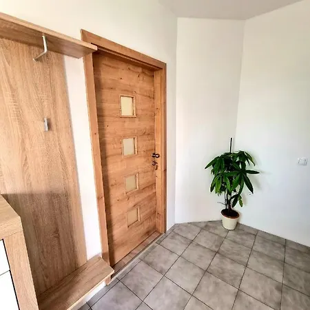 Julia * Biograd Na Moru