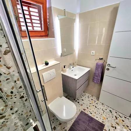 Lejlighed Julia Biograd Na Moru