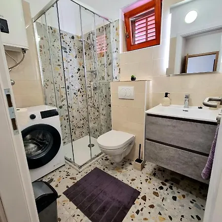 Julia Lejlighed Biograd Na Moru