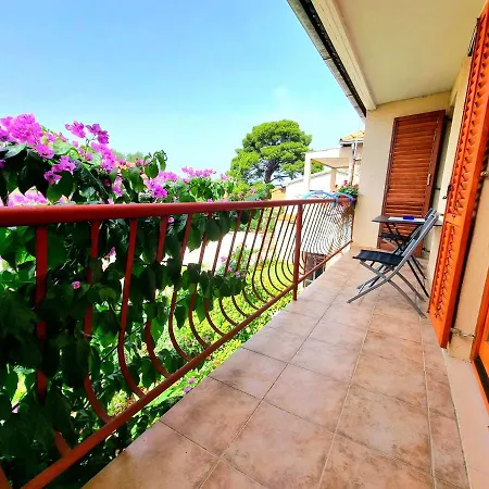 Julia * Biograd Na Moru